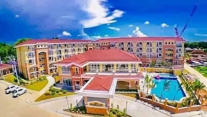 Arezzo Place Condo Davao 0*,  Filipiny