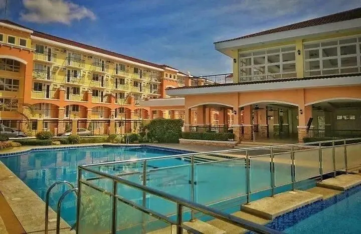 Arezzo Place Condo ダバオ　シティ フィリピン
